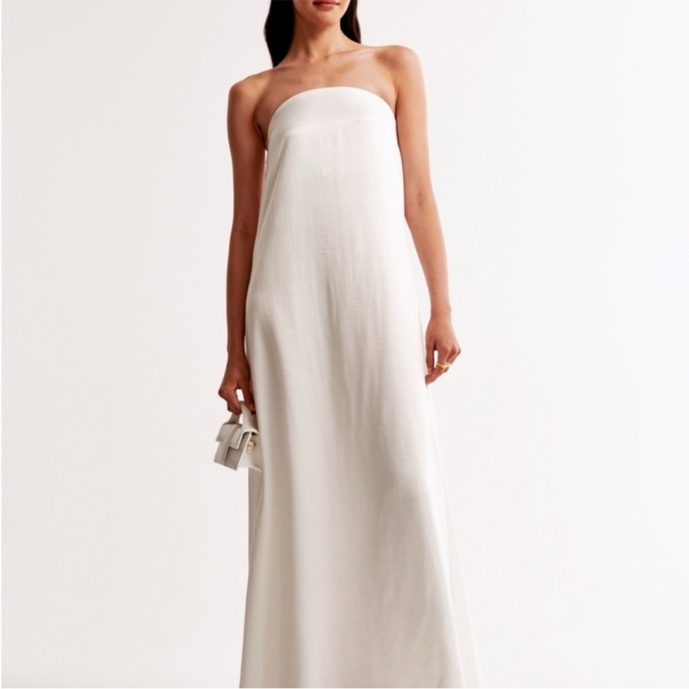 White Abercrombie Strapless Trapeze Dress